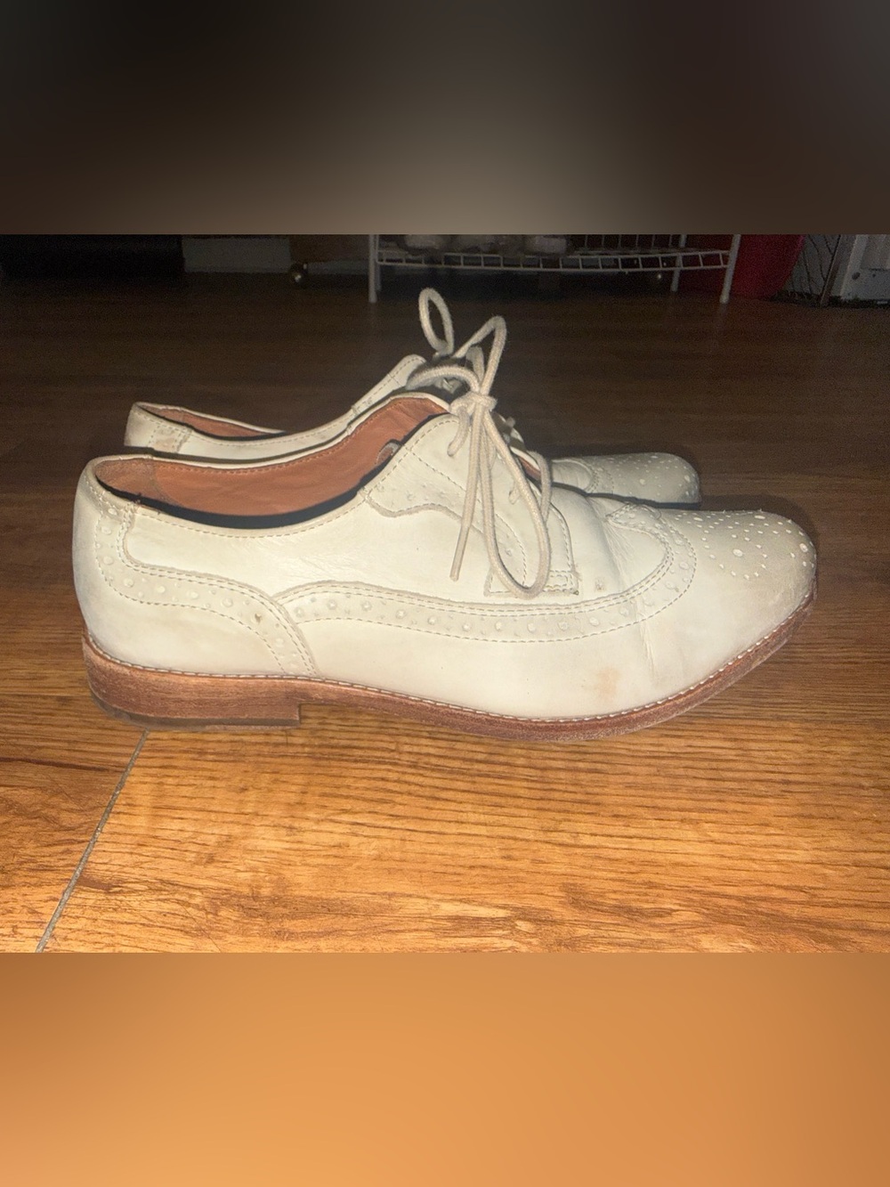 Johnston & Murphy Leather Wingtip Oxfords - Cream women’s sz 9